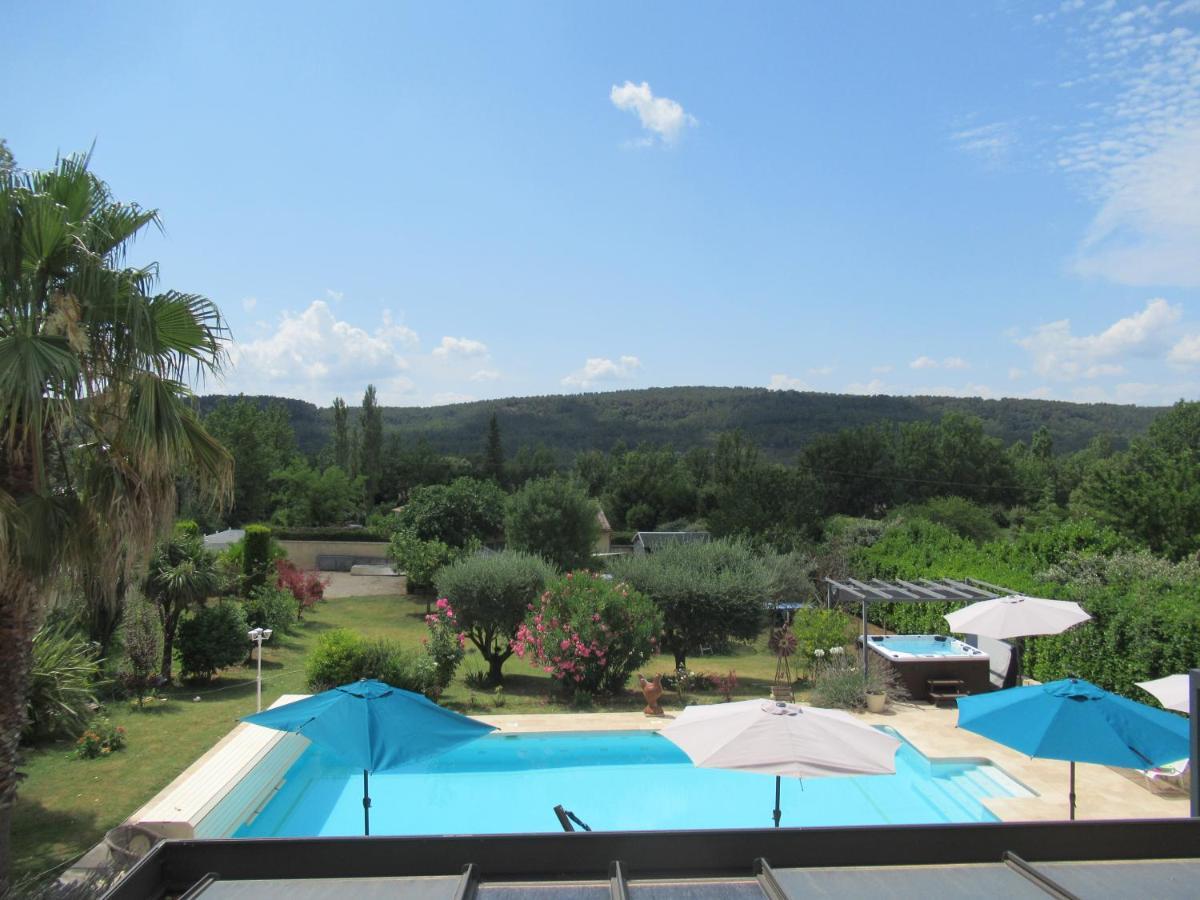 Le Cabanon Des Hirondelles Villa Villecroze Exterior photo
